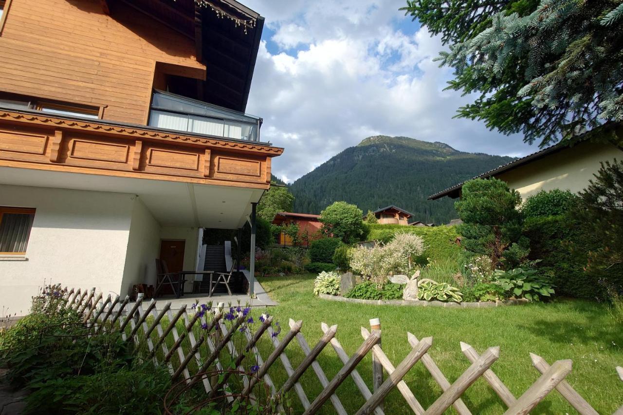 Alpenglueck Montafon Apartment Sankt Gallenkirch Bagian luar foto